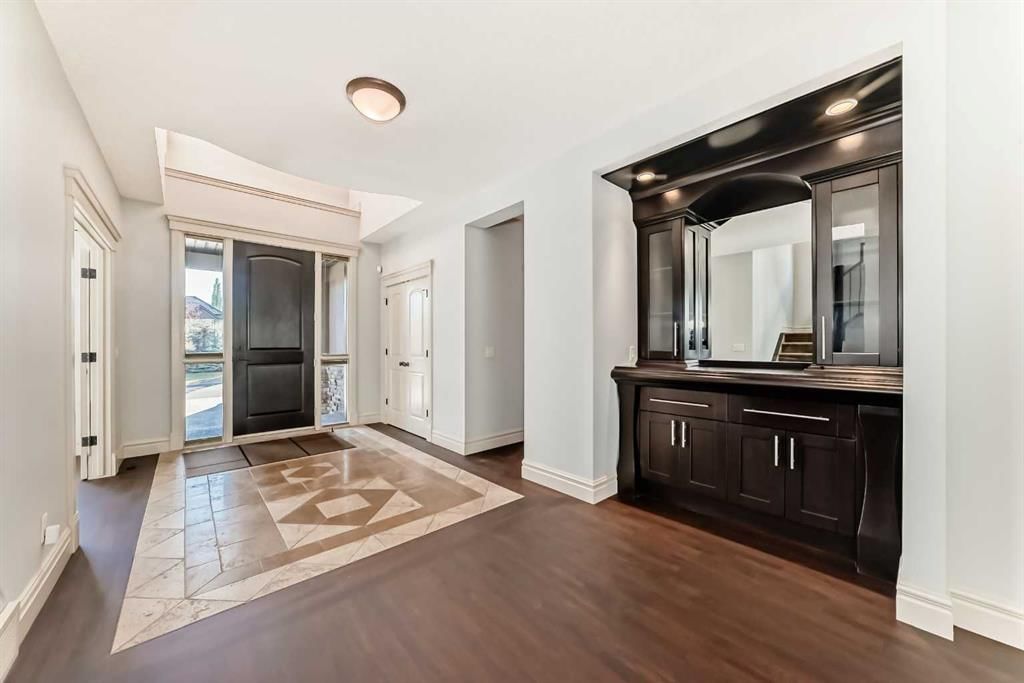 38 Aspen Meadows Park SW, Calgary — photo 5 of 50