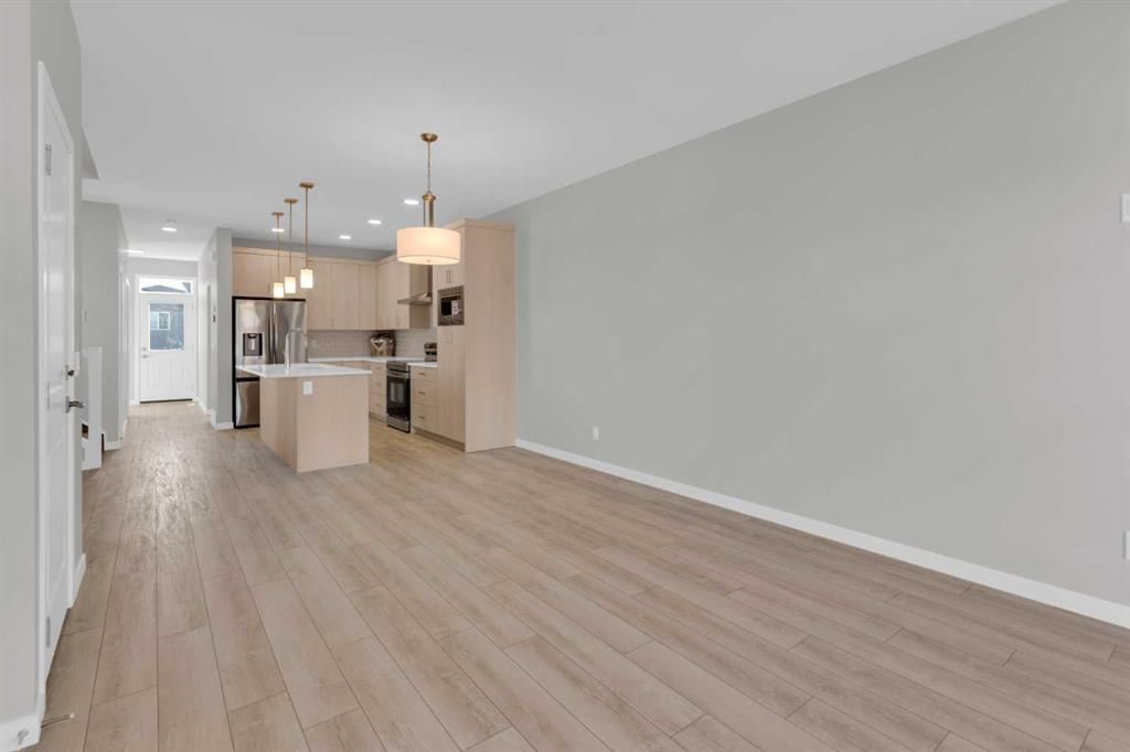 873 Livingston View NE, Calgary — photo 4 of 35