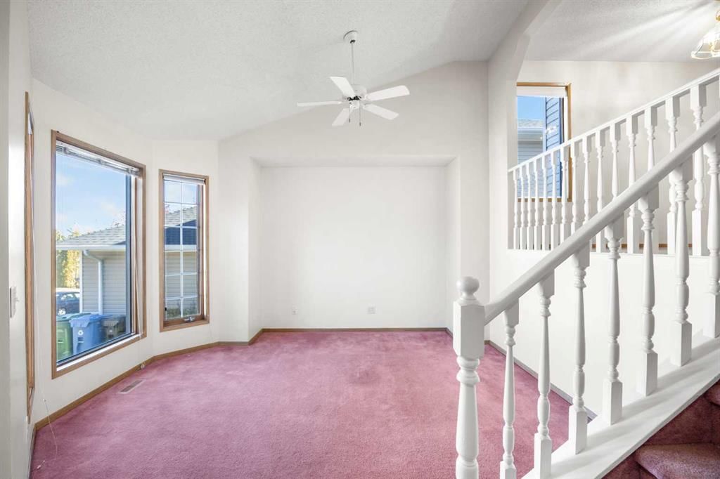 51 Macewan Park Rise NW, Calgary — photo 4 of 37