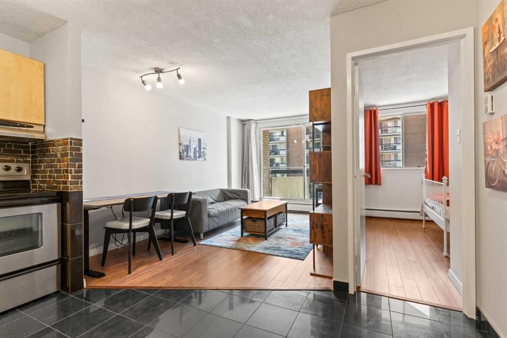 405, 339 13 Avenue SW, Calgary — photo 2 of 25