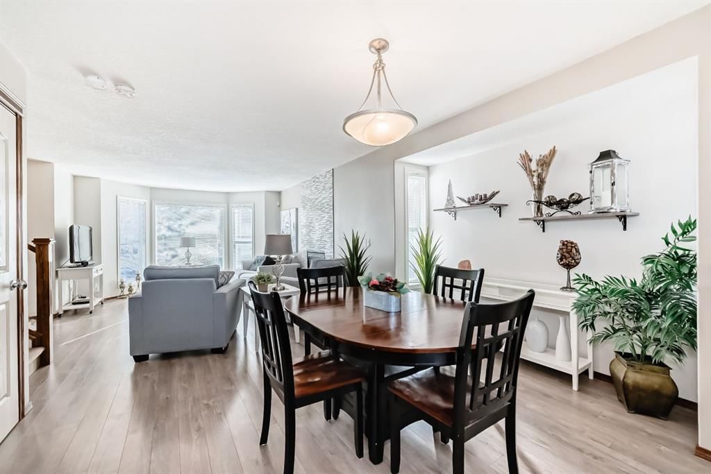 66 Cranberry Place SE, Calgary — photo 5 of 29