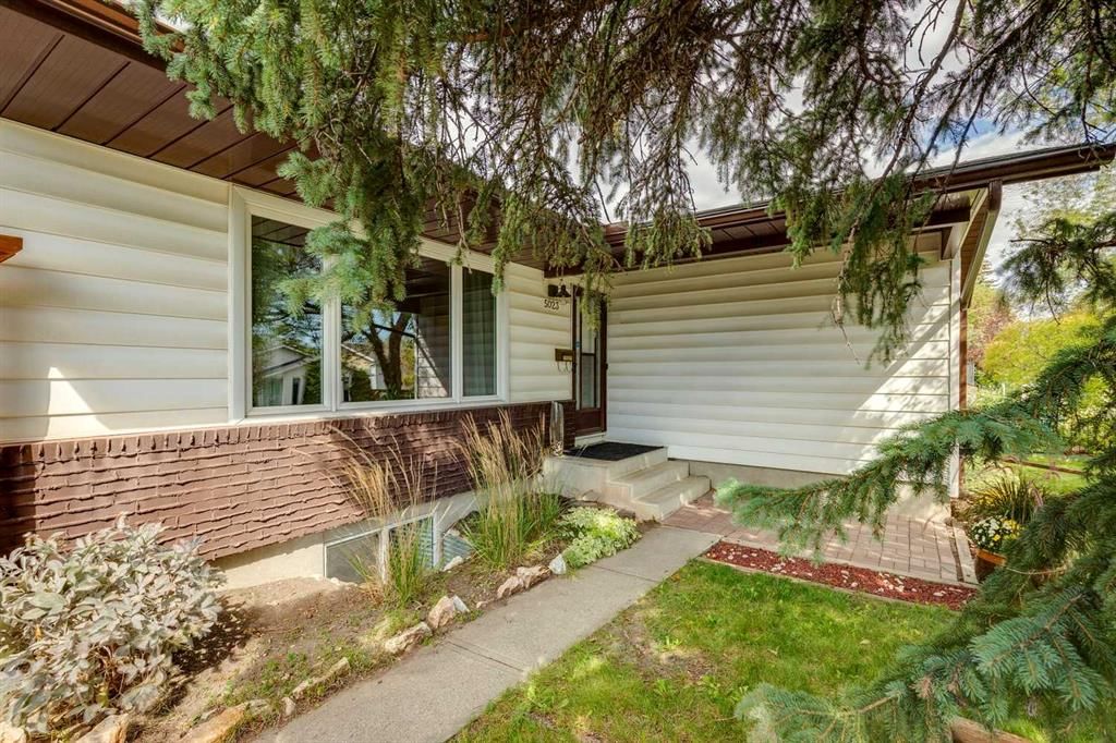 5023 Nemiskam Road NW, Calgary — photo 3 of 42