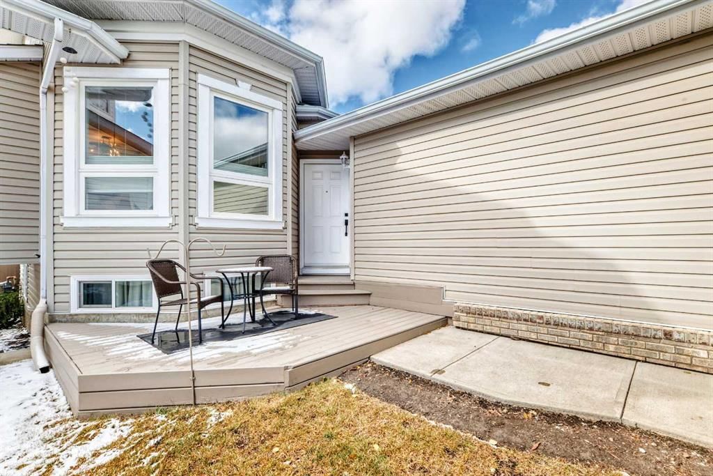 238 Citadel Hills Circle NW, Calgary — photo 2 of 34