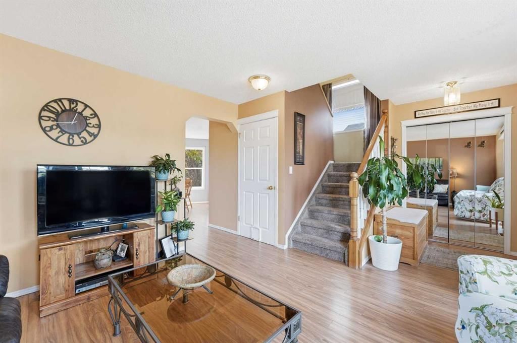 48 Tuscany Valley Lane NW, Calgary — photo 4 of 50