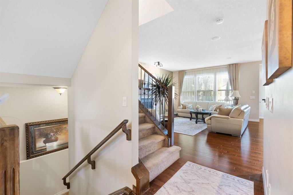 87 Panamount Common NW, Calgary — photo 5 of 41