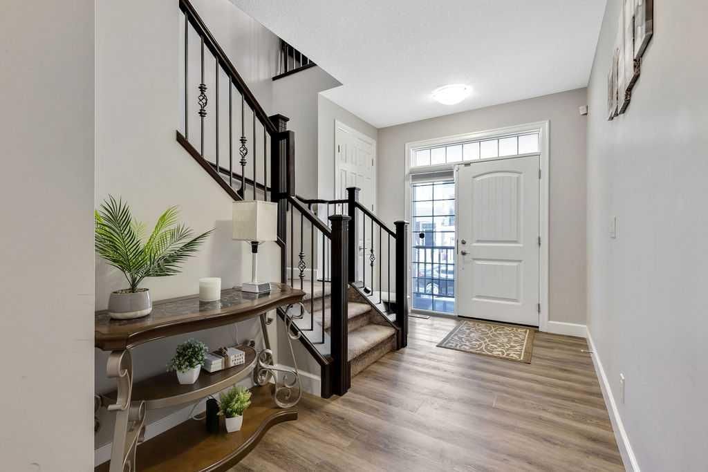 165 Carrington Close NW, Calgary — photo 4 of 48