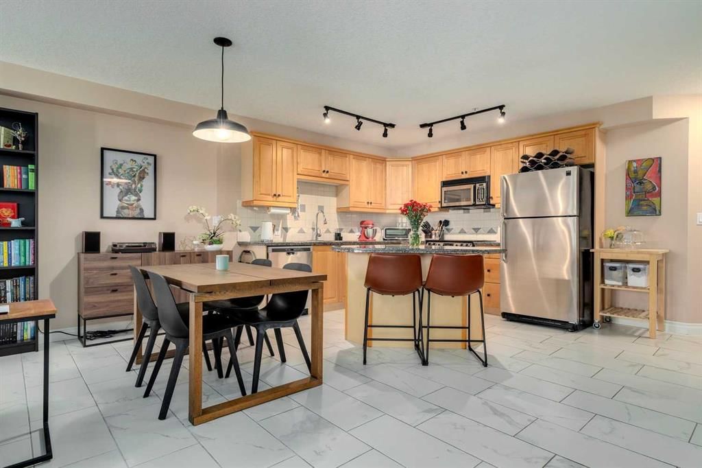 307, 630 10 Street NW, Calgary — photo 4 of 47