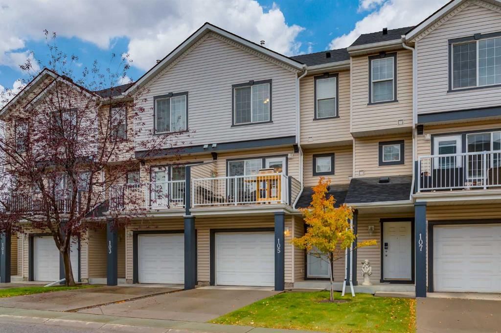 105 Everhollow Heights SW, Calgary — main listing photo