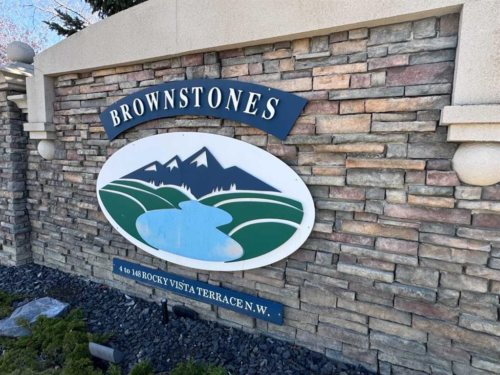105 Rocky Vista Terrace NW, Calgary — main listing photo