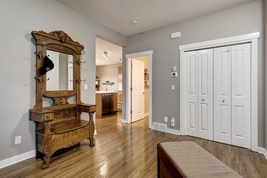267 Silverado Plains Close SW, Calgary — photo 4 of 45