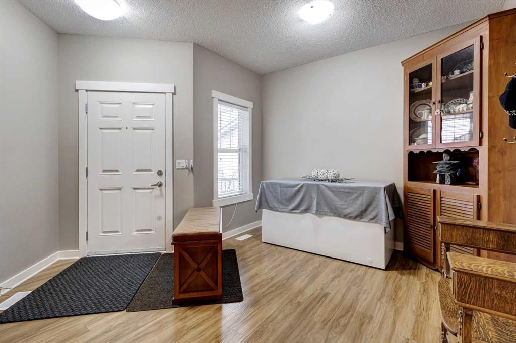 267 Silverado Plains Close SW, Calgary — photo 5 of 45