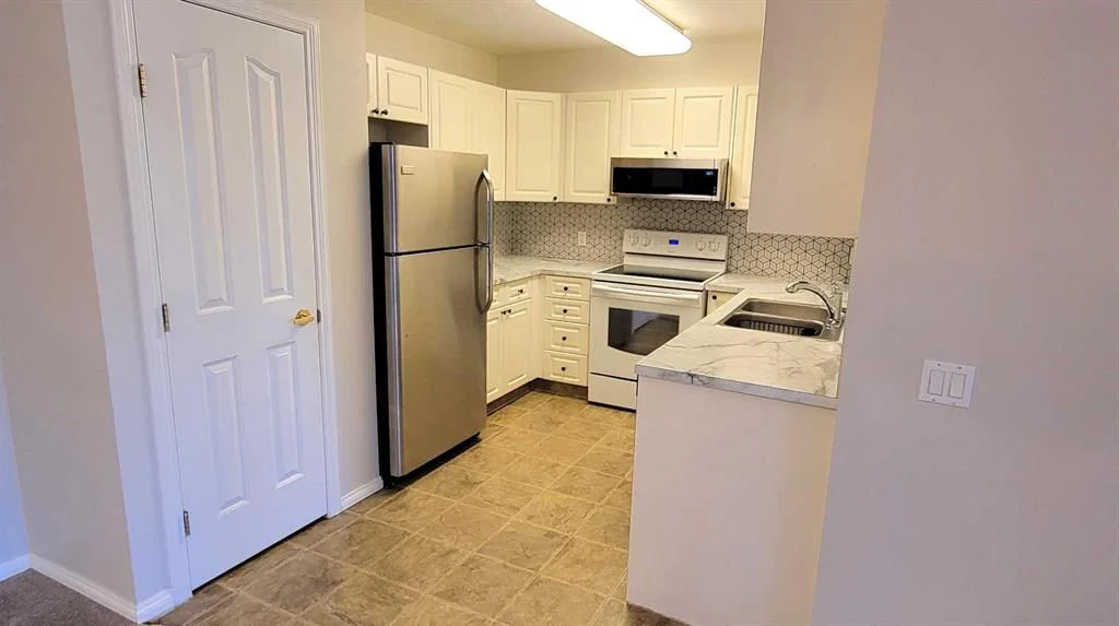 1116, 1818 Simcoe Boulevard SW, Calgary — photo 5 of 31