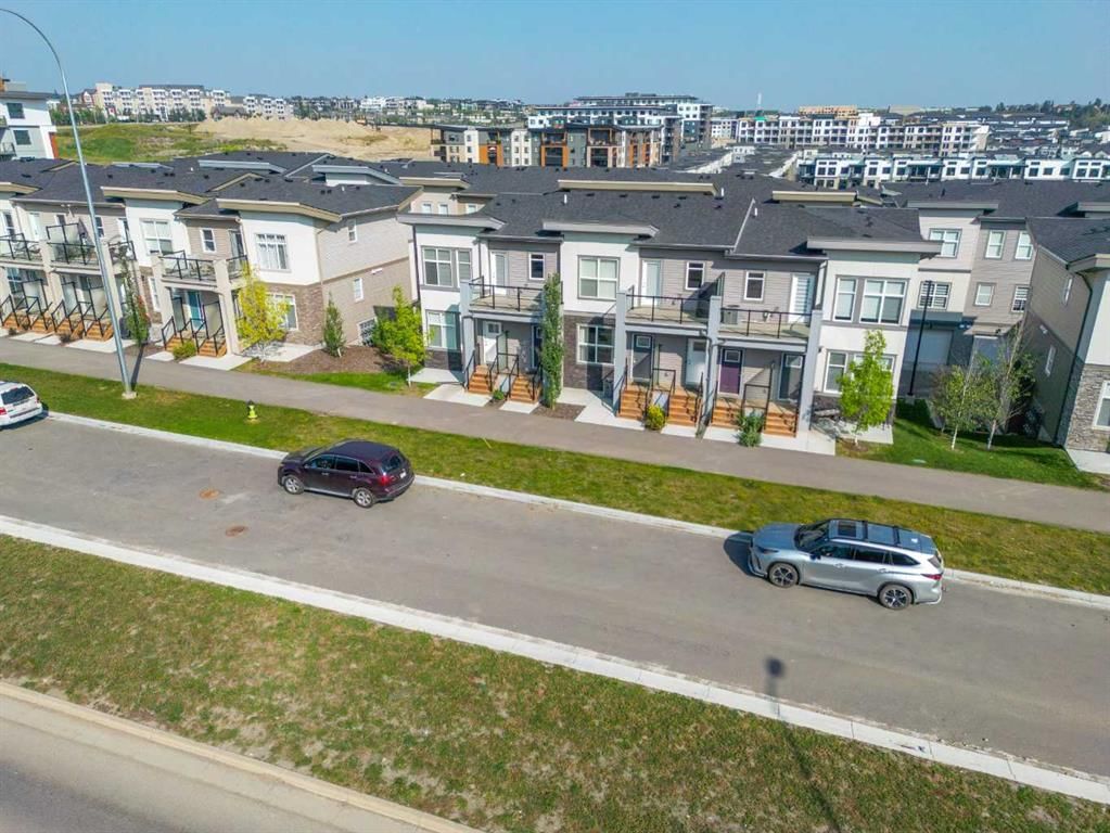 145 Spring Creek Common SW, Calgary — photo 3 of 30
