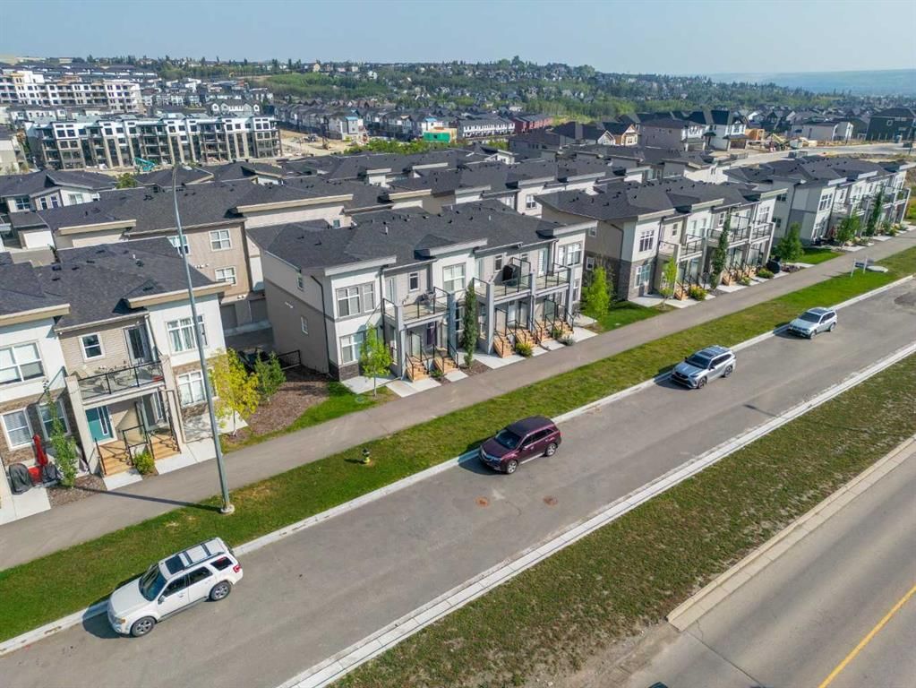 145 Spring Creek Common SW, Calgary — photo 5 of 30