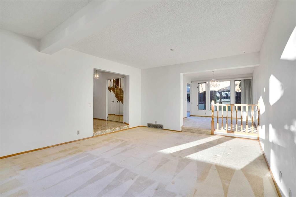 1040 Edgemont Road NW, Calgary — photo 3 of 50