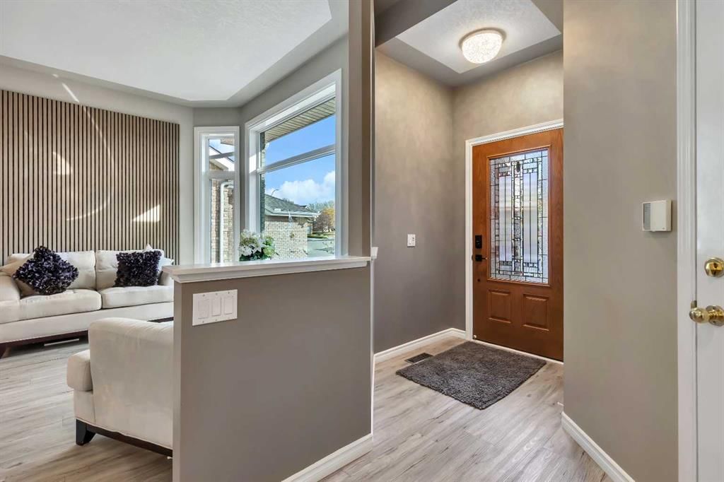 188 Citadel Park NW, Calgary — photo 3 of 50