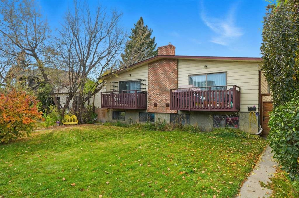 2409 32 Street SW, Calgary — photo 3 of 36
