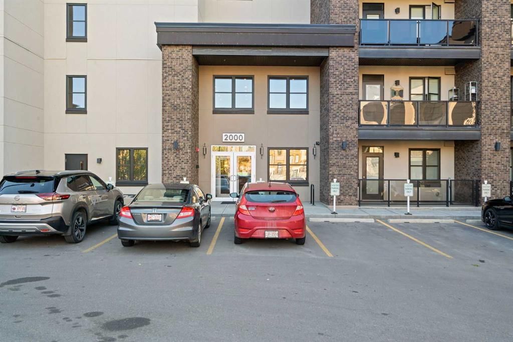 2204, 80 Greenbriar Place NW, Calgary — photo 2 of 42