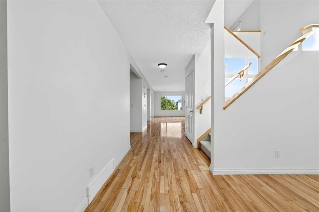 320 Everbrook Way SW, Calgary — photo 2 of 44
