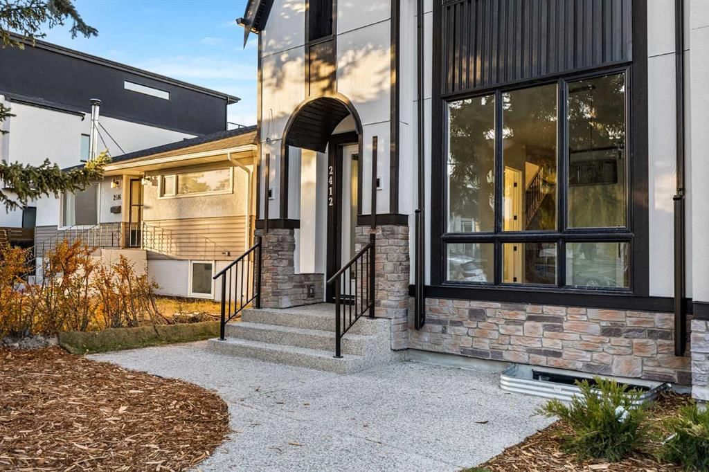 2412 29 Avenue SW, Calgary — photo 3 of 50