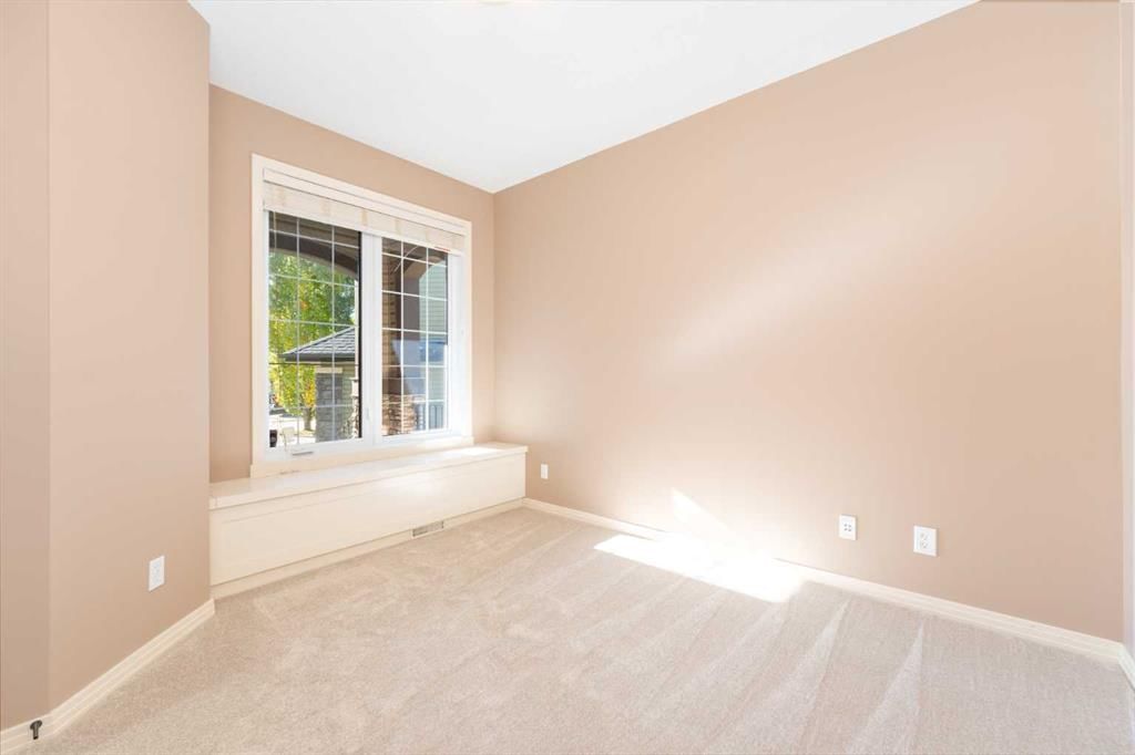 31 Autumn Place SE, Calgary — photo 3 of 50