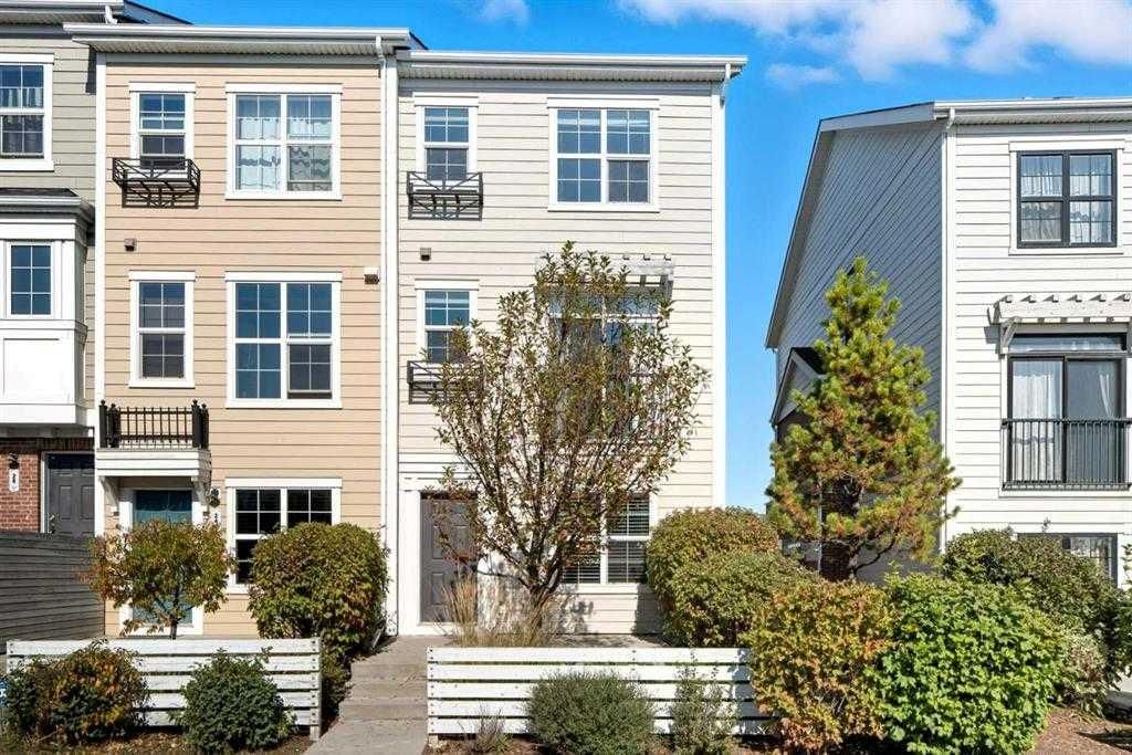 22 Nolan Hill Gate NW, Calgary — main listing photo
