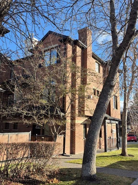 1946 29 Street SW, Calgary — main listing photo
