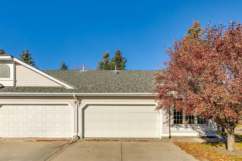 31 Douglasview Park SE, Calgary — main listing photo