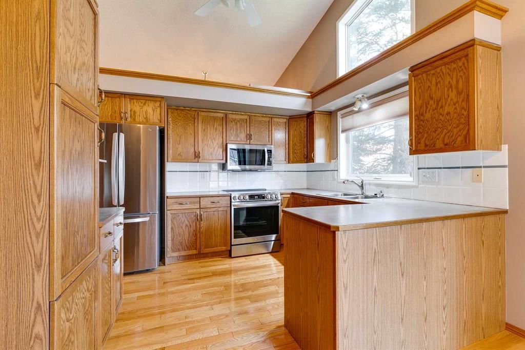 31 Douglasview Park SE, Calgary — photo 3 of 31