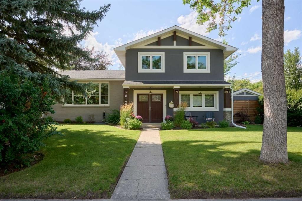 8027 Churchill Drive SW, Calgary — main listing photo