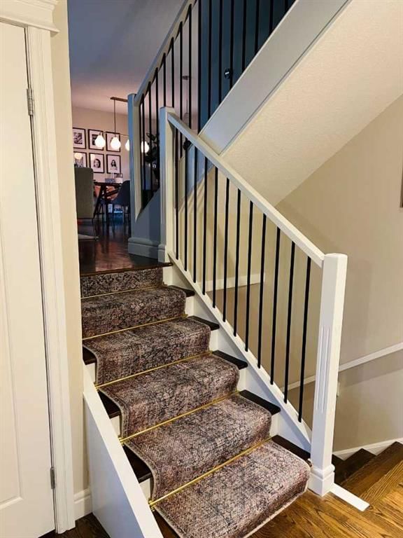 8027 Churchill Drive SW, Calgary — photo 5 of 50