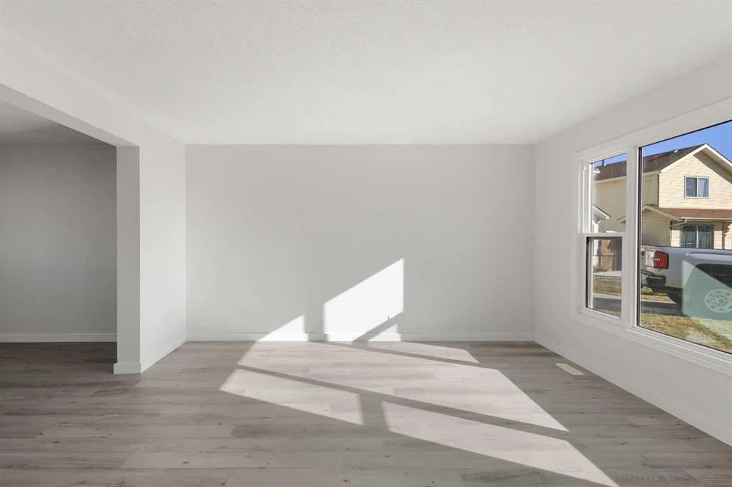 327 Abalone Place NE, Calgary — photo 4 of 41