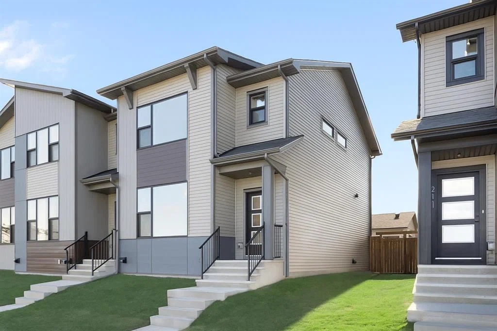 215 Belvedere Avenue SE, Calgary — main listing photo