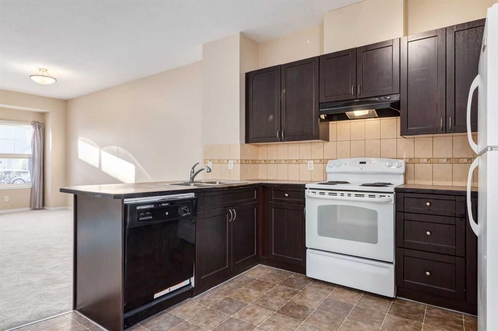 344, 111 Tarawood Lane NE, Calgary — photo 4 of 46