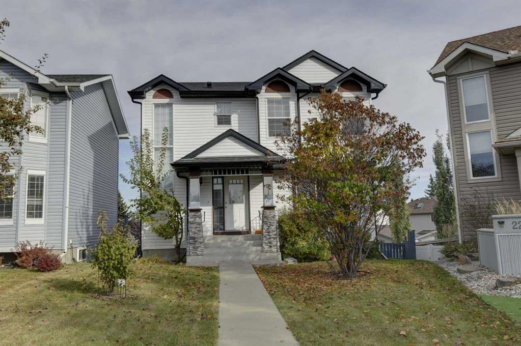 217 Somerside Close SW, Calgary — main listing photo