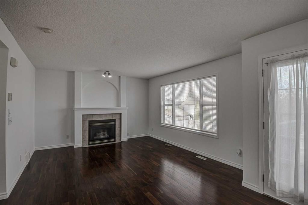 217 Somerside Close SW, Calgary — photo 4 of 40