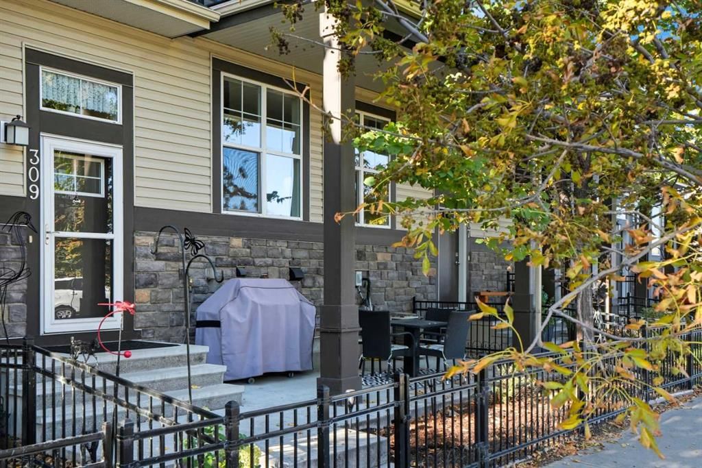 309 Mckenzie Towne Gate SE, Calgary — main listing photo