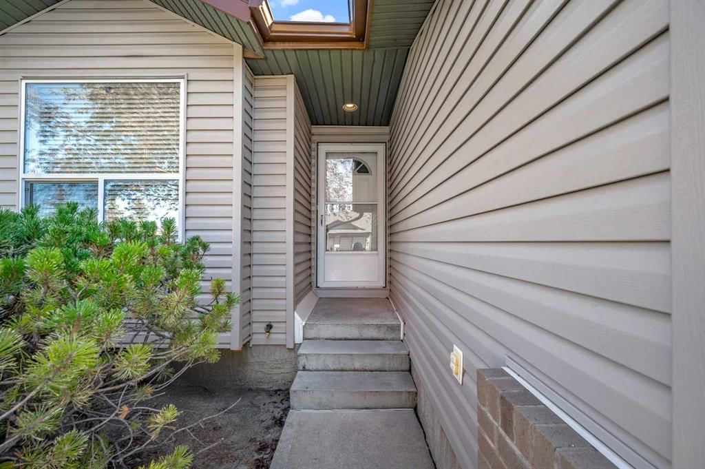 65 Tararidge Circle NE, Calgary — photo 4 of 46