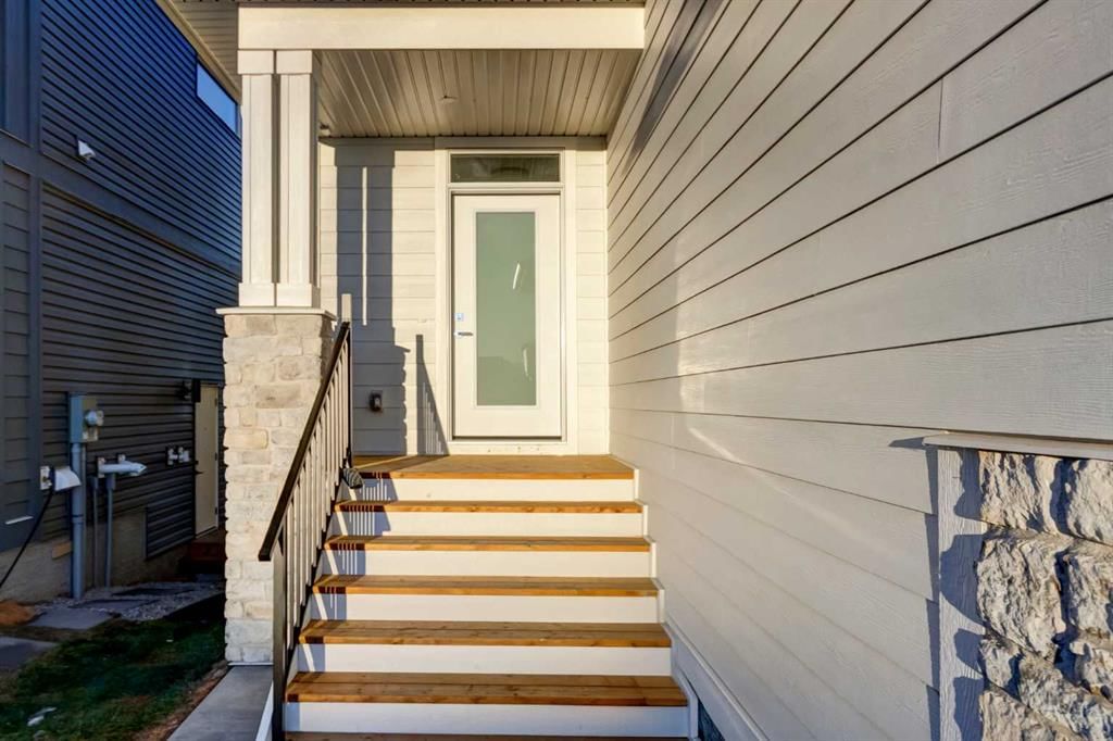 357 Copperhead Way SE, Calgary — photo 4 of 45