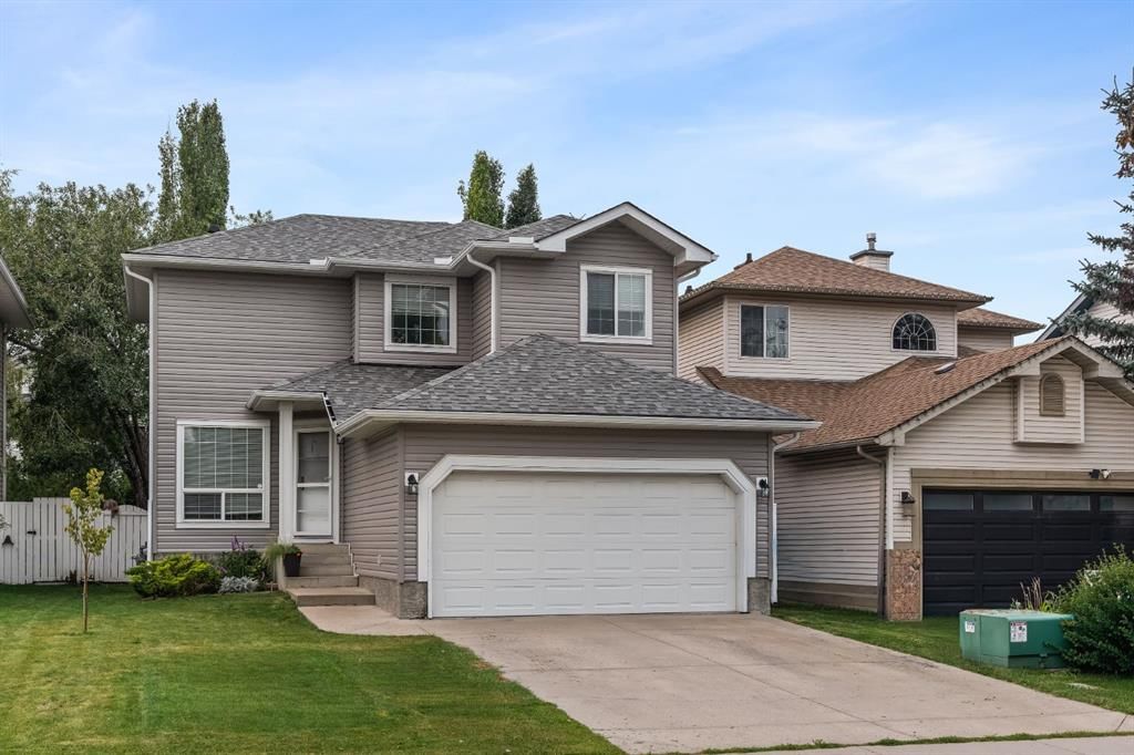 10481 Hidden Valley Drive NW, Calgary — main listing photo