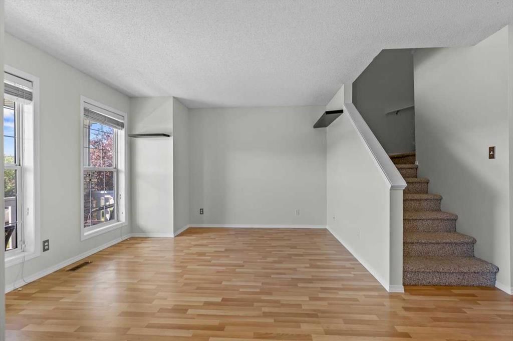 911 Arbour Lake Road NW, Calgary — photo 3 of 42