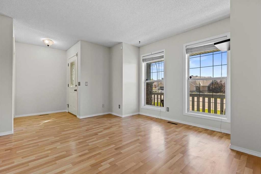 911 Arbour Lake Road NW, Calgary — photo 5 of 42