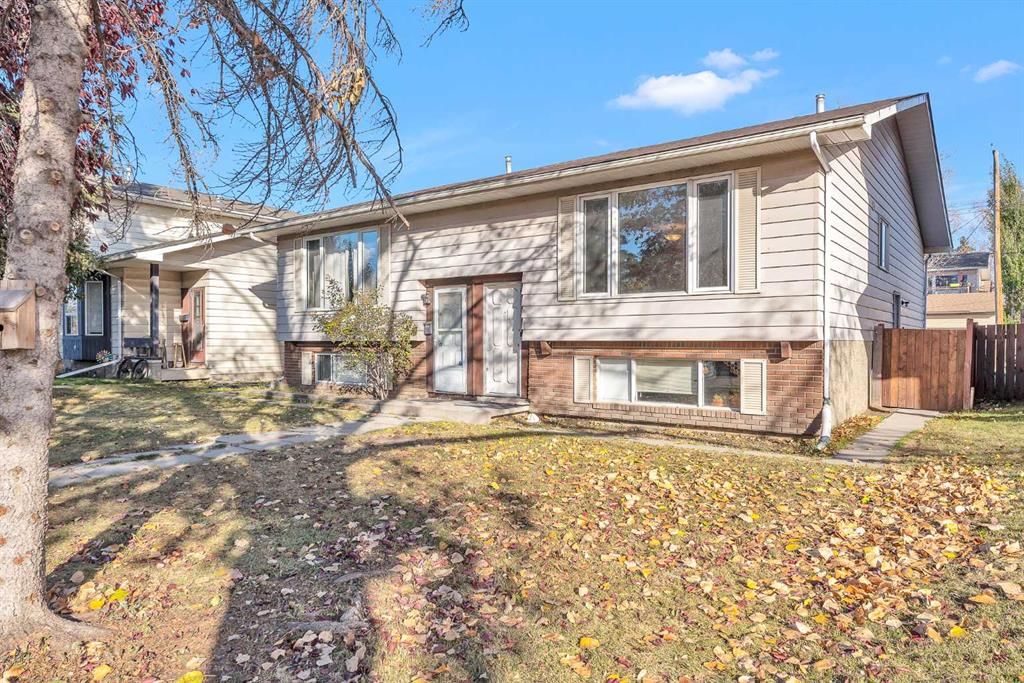 7840 21A Street SE, Calgary — main listing photo