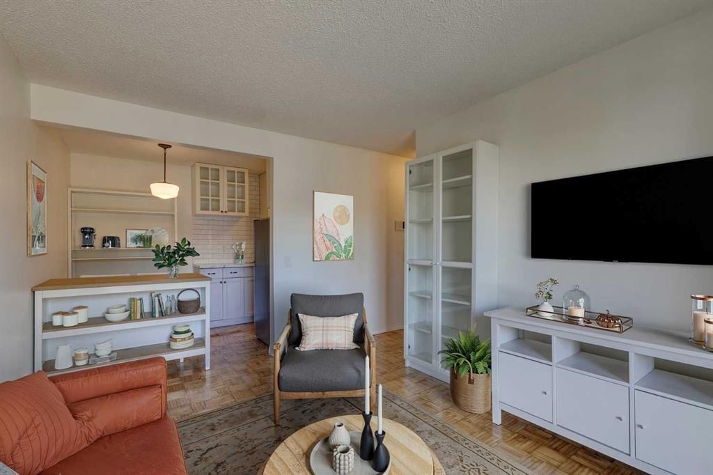 304, 2140 17A Street SW, Calgary — main listing photo