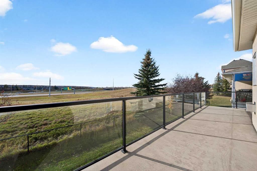 80 Sierra Morena Landing SW, Calgary — photo 3 of 42