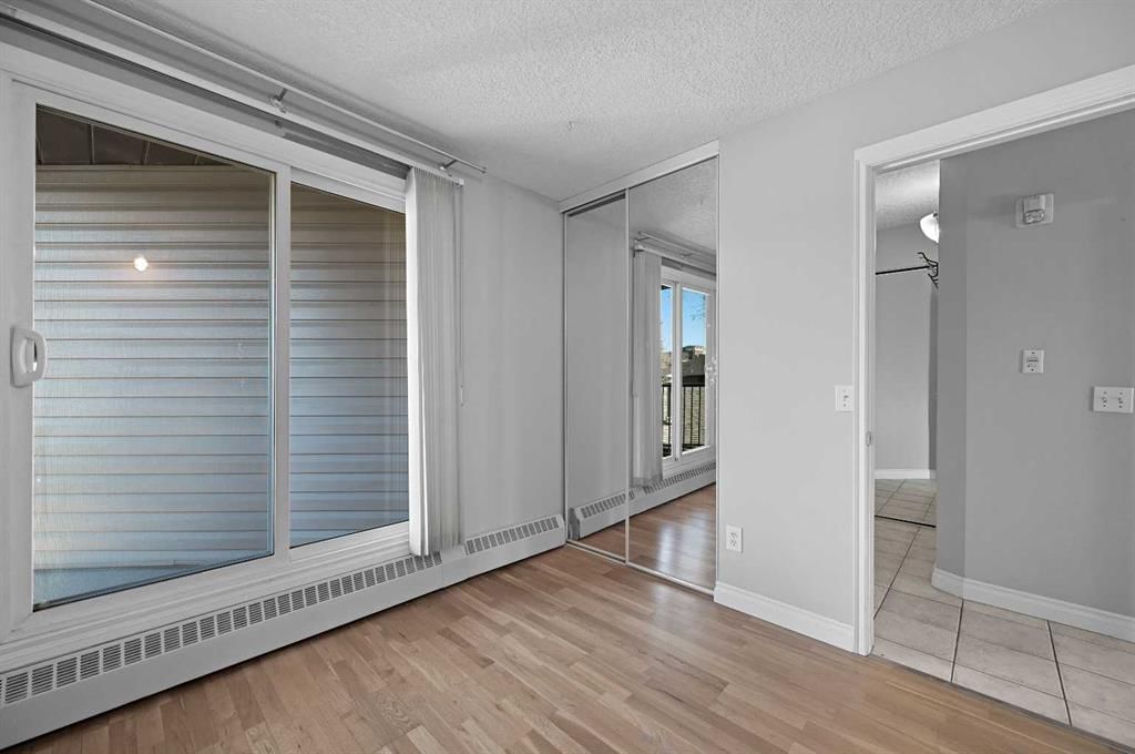305, 60 38A Avenue SW, Calgary — photo 4 of 41