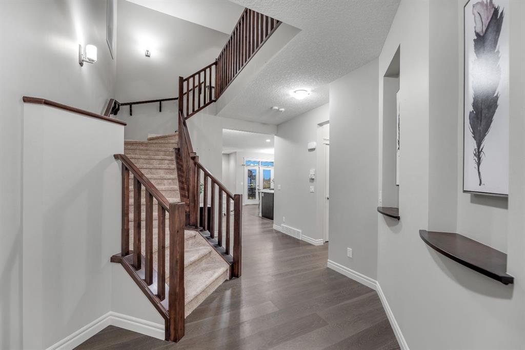 50 Masters Avenue SE, Calgary — photo 5 of 50