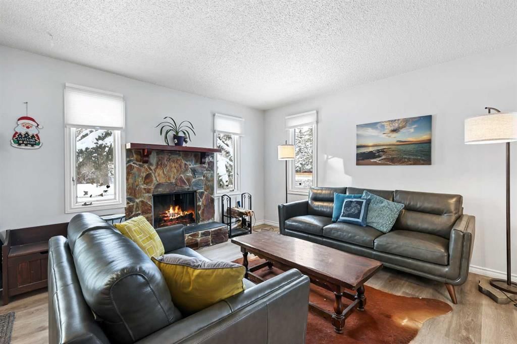 144 Flavelle Road SE, Calgary — photo 2 of 29