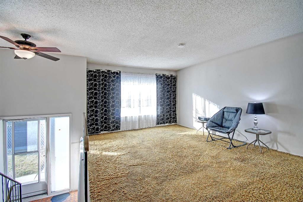 4108 13 Avenue NE, Calgary — photo 4 of 43