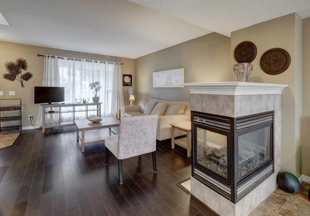 39 Tuscany Springs Place NW, Calgary — photo 4 of 30